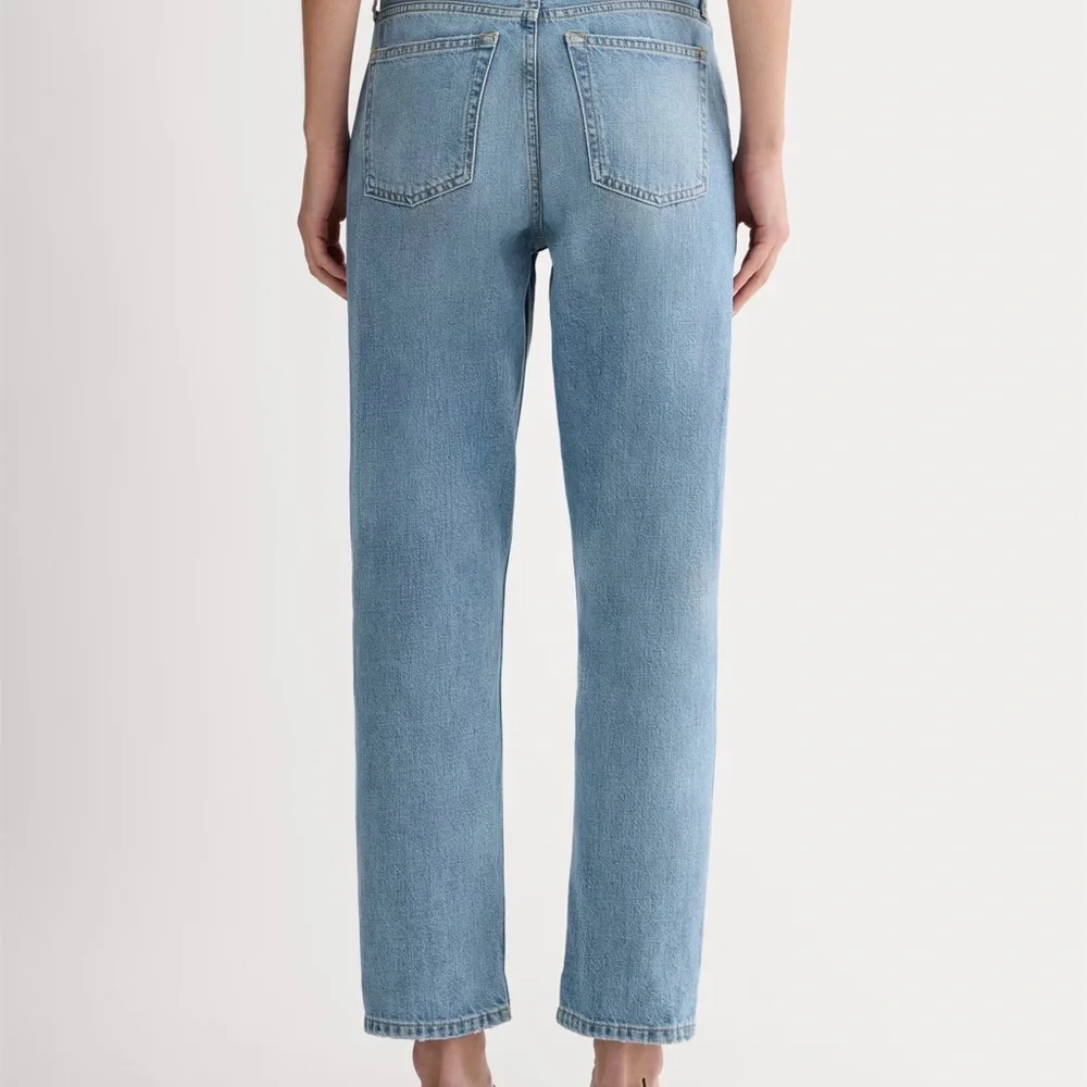 Everlane Relaxed Straight Fit Jeans - Picture 7 of 7